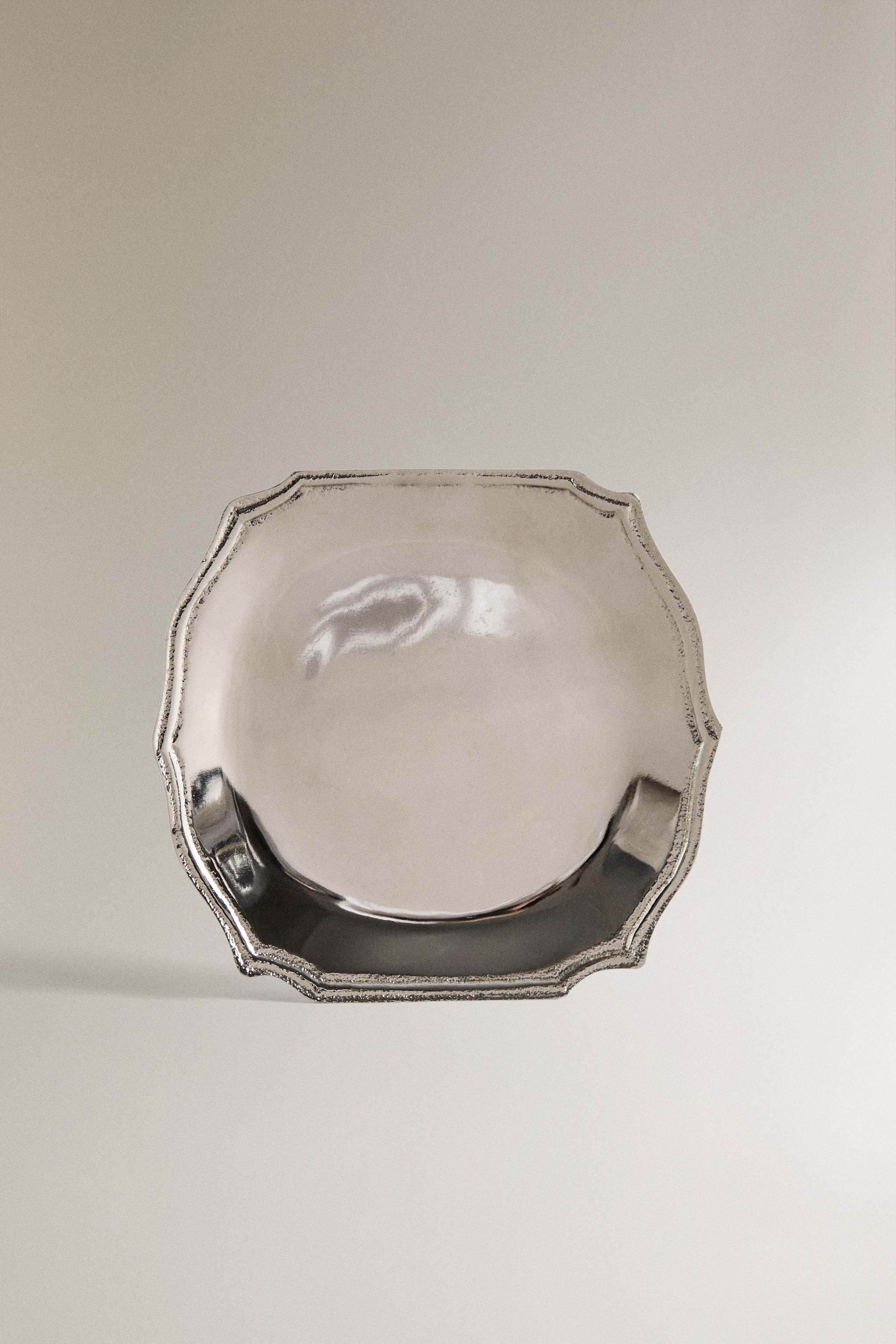 OCTOGONAL ALUMINUM TEALIGHT HOLDER